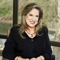 Ellisa Habbart, Secretary